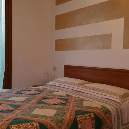 Casa Vacanza Melograno 아파트