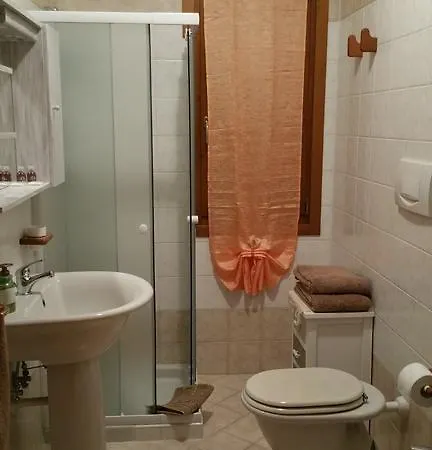 Casa Vacanza Melograno 아파트 카스텔누보델가다