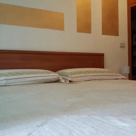Casa Vacanza Melograno 아파트